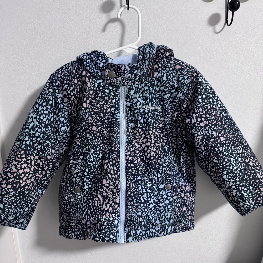 Columbia puffer jacket 3T